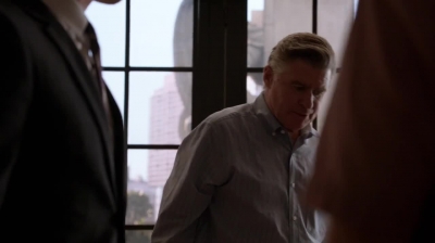 WHITE_COLLAR_-_E4X16_IN_THE_WIND_0853.jpg