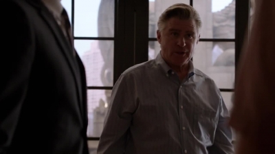WHITE_COLLAR_-_E4X16_IN_THE_WIND_0862.jpg
