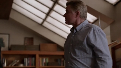 WHITE_COLLAR_-_E4X16_IN_THE_WIND_0865.jpg
