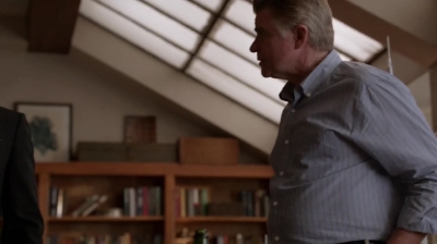 WHITE_COLLAR_-_E4X16_IN_THE_WIND_0869.jpg