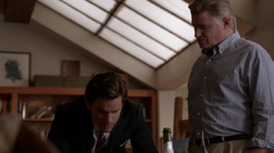 WHITE_COLLAR_-_E4X16_IN_THE_WIND_0879.jpg