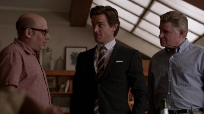 WHITE_COLLAR_-_E4X16_IN_THE_WIND_0906.jpg