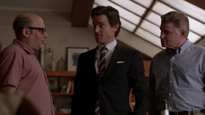 WHITE_COLLAR_-_E4X16_IN_THE_WIND_0907.jpg