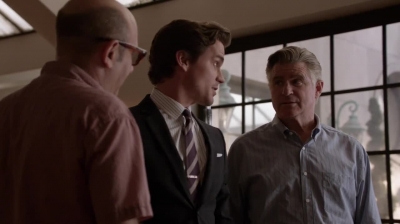 WHITE_COLLAR_-_E4X16_IN_THE_WIND_0922.jpg
