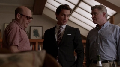 WHITE_COLLAR_-_E4X16_IN_THE_WIND_0927.jpg