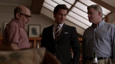 WHITE_COLLAR_-_E4X16_IN_THE_WIND_0928.jpg