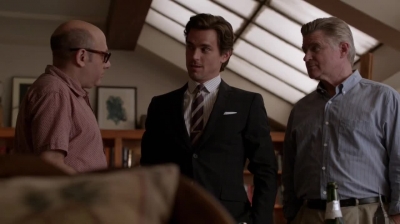 WHITE_COLLAR_-_E4X16_IN_THE_WIND_0932.jpg