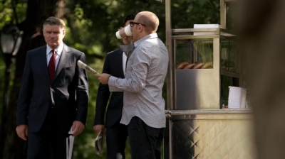 WHITE_COLLAR_-_E4X16_IN_THE_WIND_1034.jpg