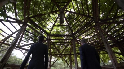 WHITE_COLLAR_-_E4X16_IN_THE_WIND_1054.jpg