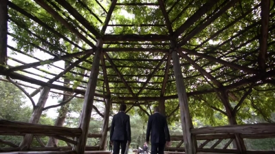WHITE_COLLAR_-_E4X16_IN_THE_WIND_1064.jpg