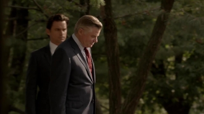 WHITE_COLLAR_-_E4X16_IN_THE_WIND_1090.jpg