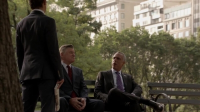 WHITE_COLLAR_-_E4X16_IN_THE_WIND_1111.jpg