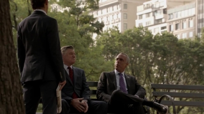 WHITE_COLLAR_-_E4X16_IN_THE_WIND_1112.jpg