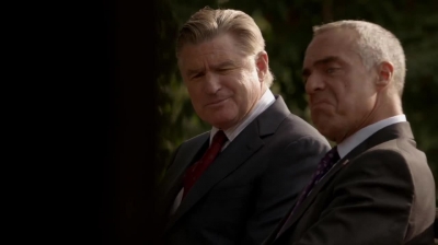 WHITE_COLLAR_-_E4X16_IN_THE_WIND_1132.jpg