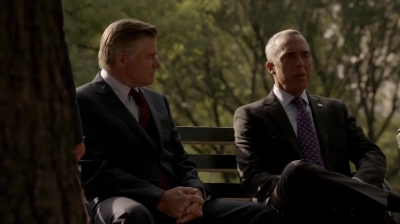 WHITE_COLLAR_-_E4X16_IN_THE_WIND_1136.jpg
