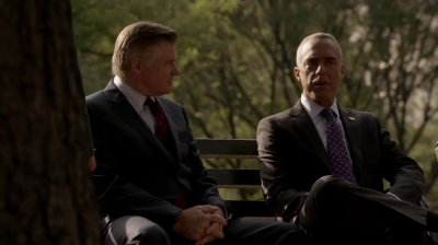 WHITE_COLLAR_-_E4X16_IN_THE_WIND_1143.jpg
