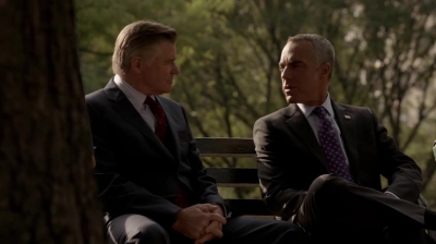 WHITE_COLLAR_-_E4X16_IN_THE_WIND_1148.jpg