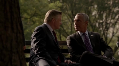 WHITE_COLLAR_-_E4X16_IN_THE_WIND_1197.jpg