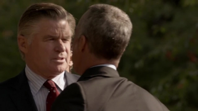 WHITE_COLLAR_-_E4X16_IN_THE_WIND_1229.jpg