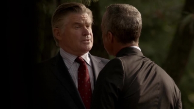 WHITE_COLLAR_-_E4X16_IN_THE_WIND_1249.jpg