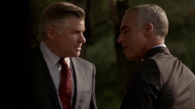 WHITE_COLLAR_-_E4X16_IN_THE_WIND_1267.jpg