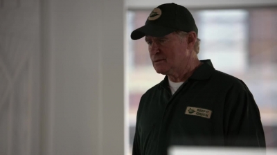 WHITE_COLLAR_-_E4X16_IN_THE_WIND_1281.jpg