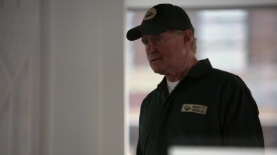 WHITE_COLLAR_-_E4X16_IN_THE_WIND_1282.jpg