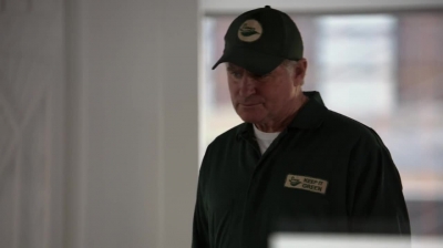 WHITE_COLLAR_-_E4X16_IN_THE_WIND_1287.jpg