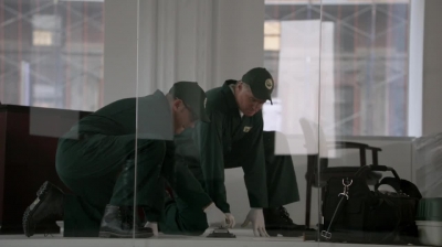 WHITE_COLLAR_-_E4X16_IN_THE_WIND_1292.jpg