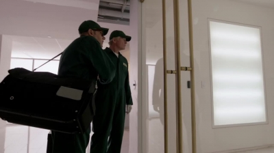 WHITE_COLLAR_-_E4X16_IN_THE_WIND_1326.jpg