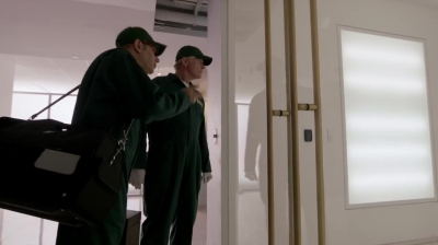 WHITE_COLLAR_-_E4X16_IN_THE_WIND_1336.jpg