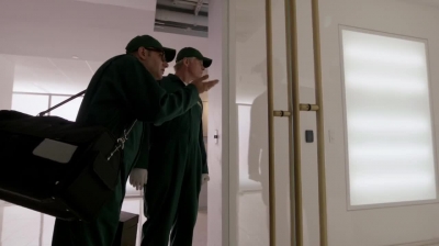 WHITE_COLLAR_-_E4X16_IN_THE_WIND_1337.jpg