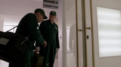 WHITE_COLLAR_-_E4X16_IN_THE_WIND_1345.jpg