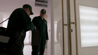 WHITE_COLLAR_-_E4X16_IN_THE_WIND_1347.jpg