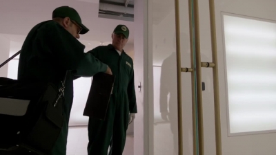 WHITE_COLLAR_-_E4X16_IN_THE_WIND_1348.jpg