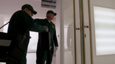 WHITE_COLLAR_-_E4X16_IN_THE_WIND_1349.jpg