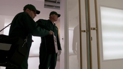 WHITE_COLLAR_-_E4X16_IN_THE_WIND_1350.jpg