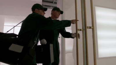 WHITE_COLLAR_-_E4X16_IN_THE_WIND_1353.jpg