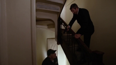 WHITE_COLLAR_-_E4X16_IN_THE_WIND_1367.jpg