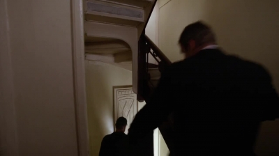 WHITE_COLLAR_-_E4X16_IN_THE_WIND_1393.jpg