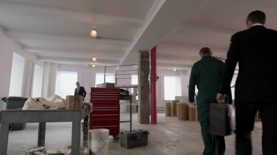 WHITE_COLLAR_-_E4X16_IN_THE_WIND_1396.jpg