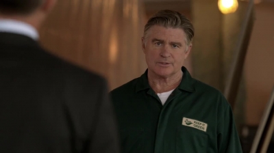 WHITE_COLLAR_-_E4X16_IN_THE_WIND_1413.jpg