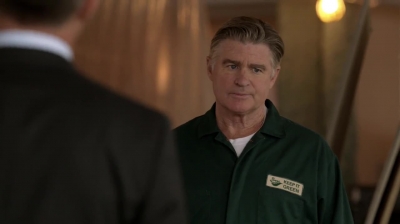 WHITE_COLLAR_-_E4X16_IN_THE_WIND_1414.jpg