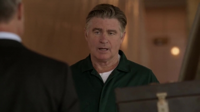 WHITE_COLLAR_-_E4X16_IN_THE_WIND_1430.jpg