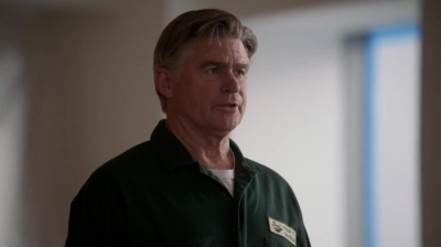 WHITE_COLLAR_-_E4X16_IN_THE_WIND_1471.jpg