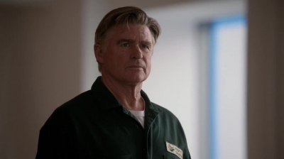 WHITE_COLLAR_-_E4X16_IN_THE_WIND_1479.jpg