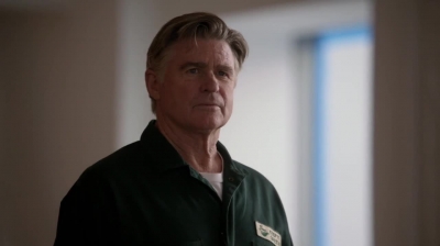 WHITE_COLLAR_-_E4X16_IN_THE_WIND_1482.jpg