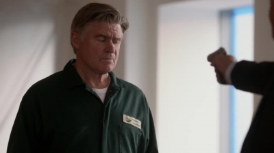 WHITE_COLLAR_-_E4X16_IN_THE_WIND_1485.jpg