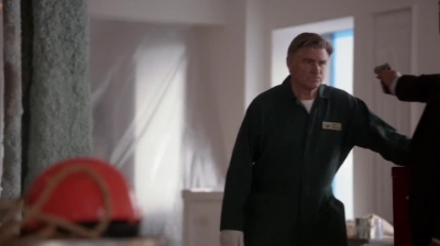 WHITE_COLLAR_-_E4X16_IN_THE_WIND_1487.jpg