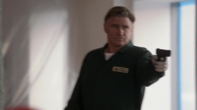 WHITE_COLLAR_-_E4X16_IN_THE_WIND_1489.jpg